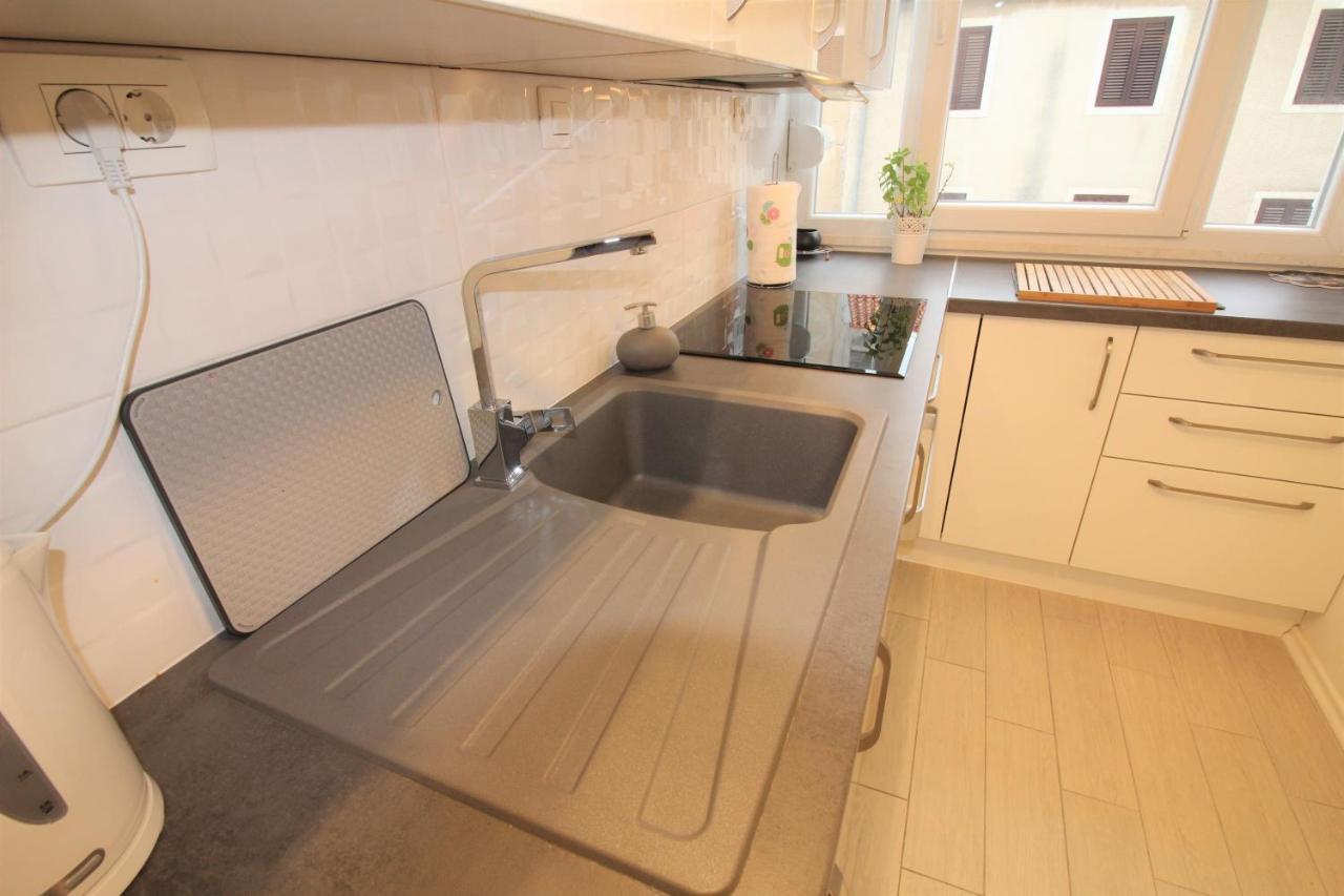 Apartment Pia Šibenik Екстериор снимка