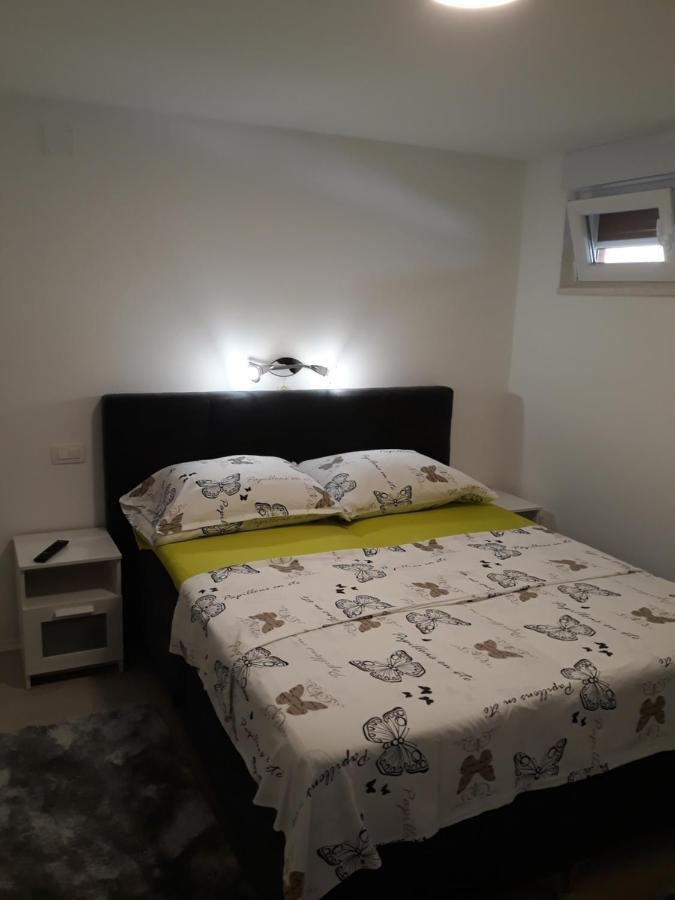 Apartment Pia Šibenik Екстериор снимка