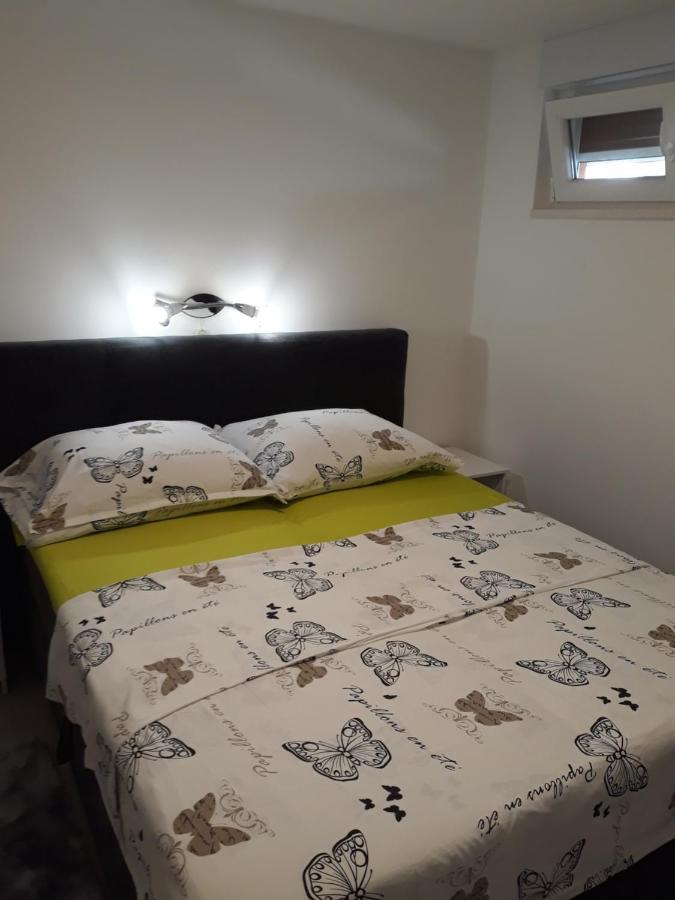 Apartment Pia Šibenik Екстериор снимка
